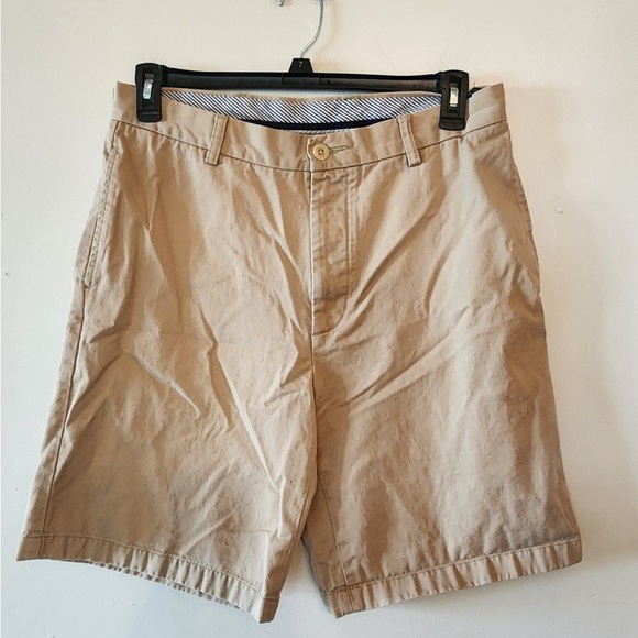 NAUTICA Shorts Clipper Relaxed Fit Size 33 Khaki - Picture 1 of 3
